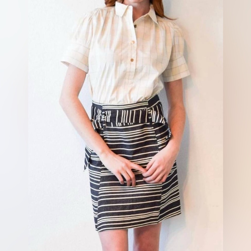 NWT Never A Wallflower Navy and White Belted Stripe Skirt‎ Women’s XS